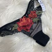 s2330♪ワコールサルート♪難少し♪中古♪お姉様使用♪大人情熱ブラック♪大胆バラ♪Tバックショーツ♪M